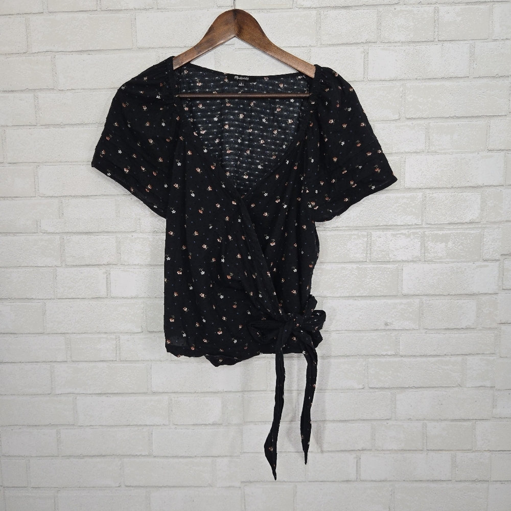 Madewell floral wrap around tie top - Picture 2 of 14